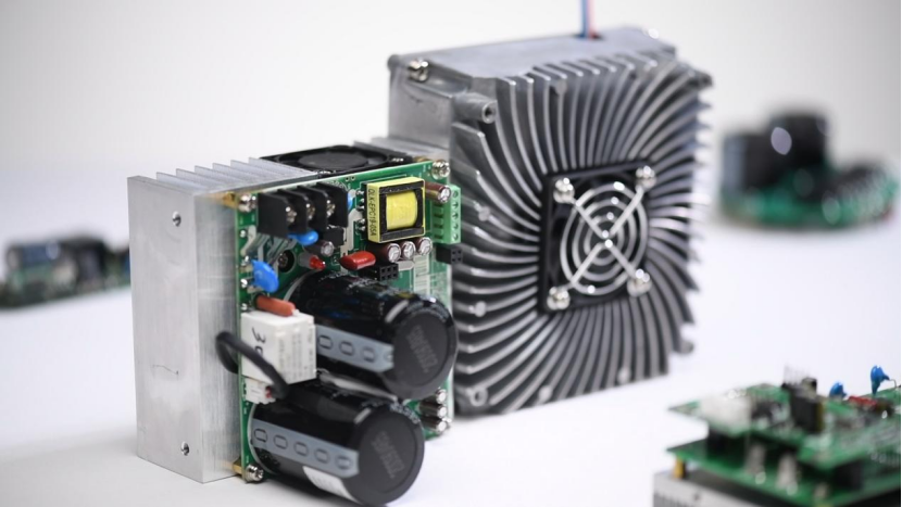 驅(qū)動(dòng)養(yǎng)殖產(chǎn)業(yè)升級(jí)！復(fù)興偉業(yè)單相電機(jī)控制板助力設(shè)備更安全穩(wěn)定